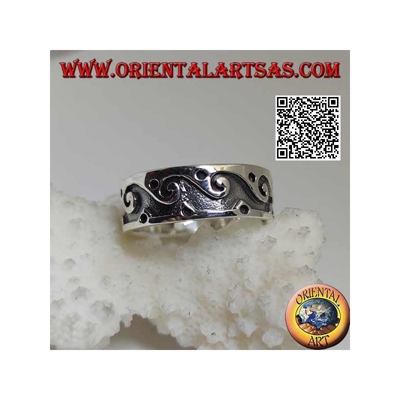Bague en argent avec vagues et boules gravées