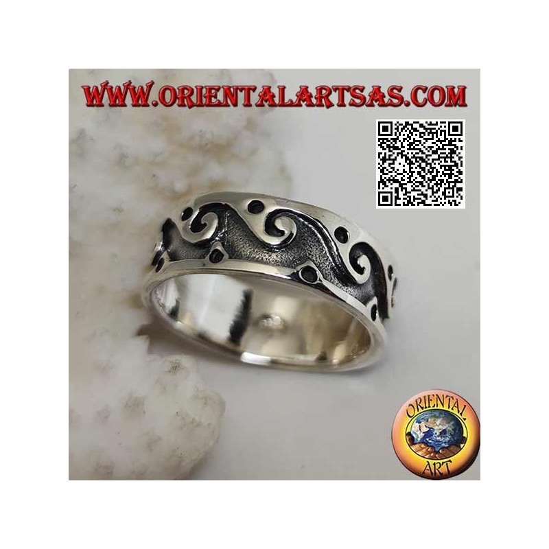 Anillo de plata con ondas y bolas grabadas