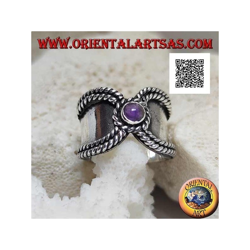 Wide band ring in silver with interweaving on the sides and round amethyst to close
