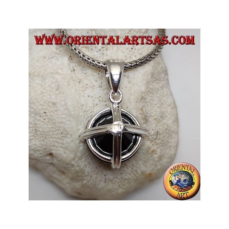 Silver pendant with round spinel zircon set on the 4 cardinal points