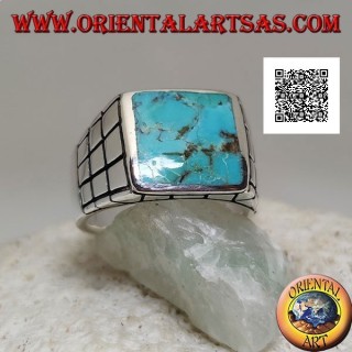 Anillo de plata con turquesa natural rectangular y pequeños cuadrados en los lados (22)