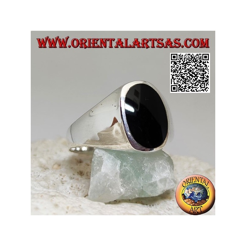 Anello in argento con onice ovale piatta a filo bordo
