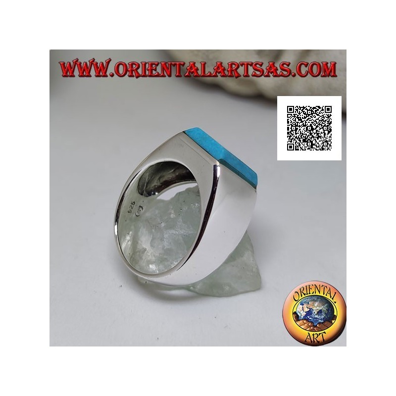 Bague en argent avec turquoise rectangulaire en relief sur monture lisse