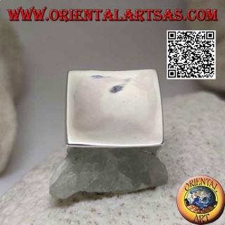 Smooth silver ring with 22 mm large concave square