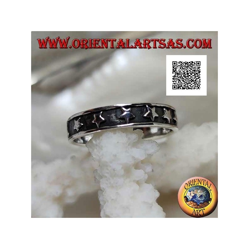 Silver ring with a smooth bas-relief row of stars