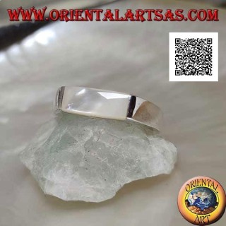 Smooth silver ring with elongated rectangular mother of pearl protruding on two sides