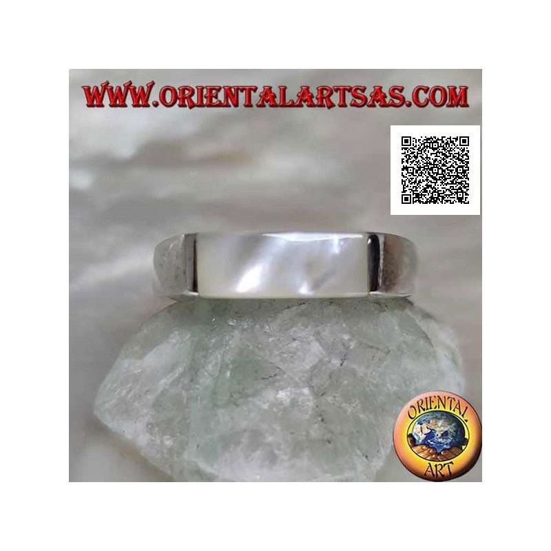 Smooth silver ring with elongated rectangular mother of pearl protruding on two sides