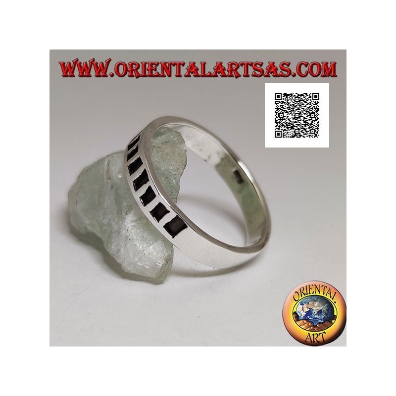 Anillo de plata con escalera de mano y rectángulos grabados