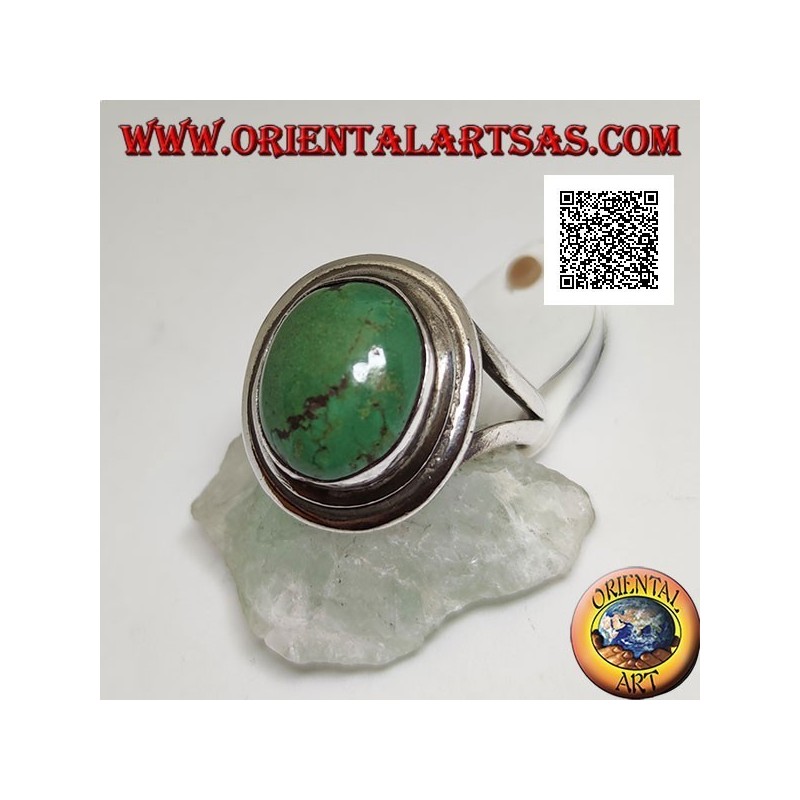 Bague en argent avec turquoise tibétaine ovale antique avec double bord lisse accroché latéralement à deux