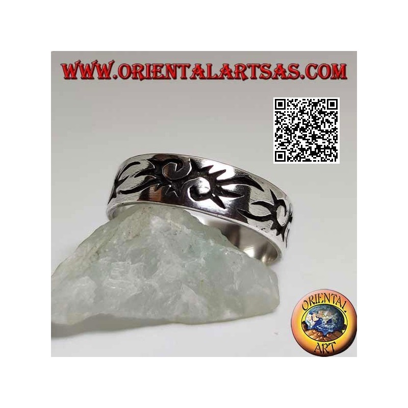 Anello in argento a fedina con S in stile tribale incise 