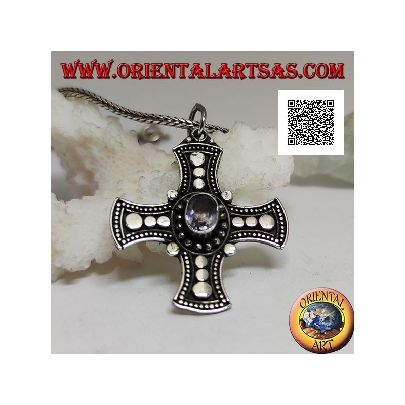 Silberanhänger, keltisches Kreuz mit natürlichem ovalem Amethyst und Scheiben an den Armen