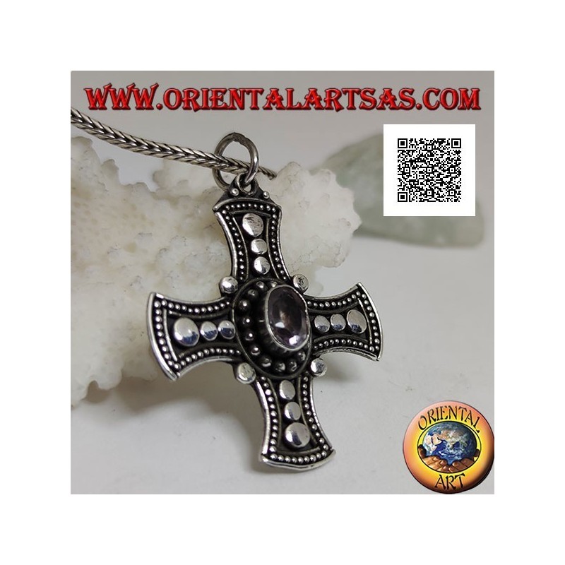 Silberanhänger, keltisches Kreuz mit natürlichem ovalem Amethyst und Scheiben an den Armen
