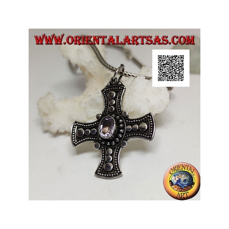 Silberanhänger, keltisches Kreuz mit natürlichem ovalem Amethyst und Scheiben an den Armen