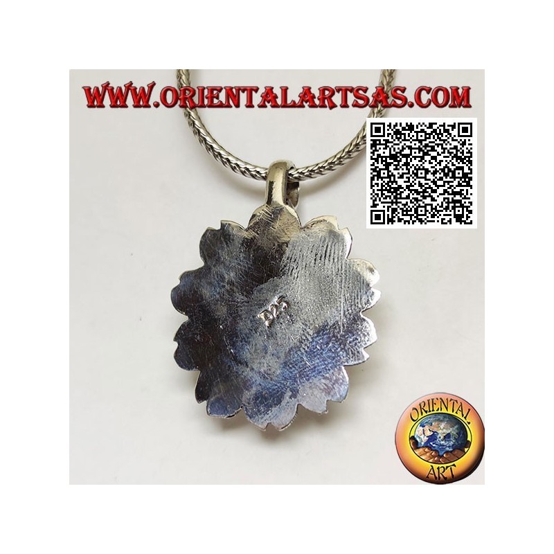 Pendentif en argent avec une pierre de lune ovale arc-en-ciel (adularia) entourée de disques découpés