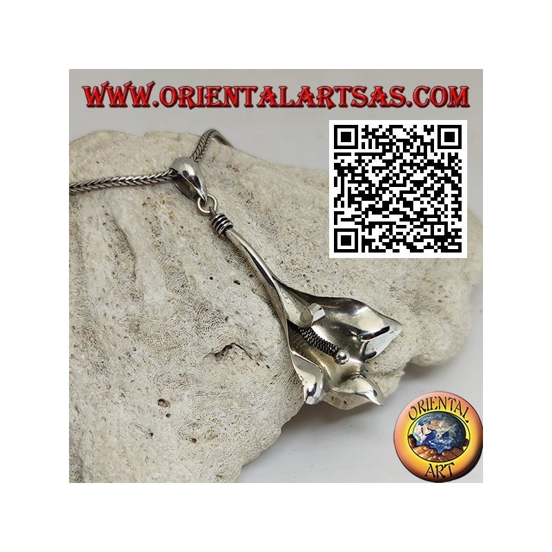 Pendentif en argent en forme de grand lys (lilium)