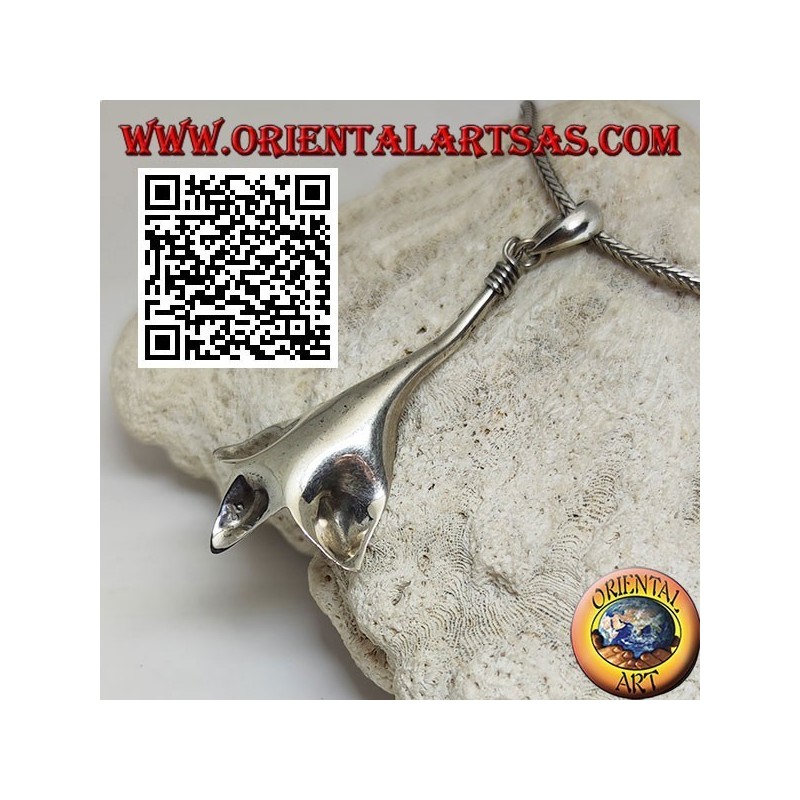 Pendentif en argent en forme de grand lys (lilium)