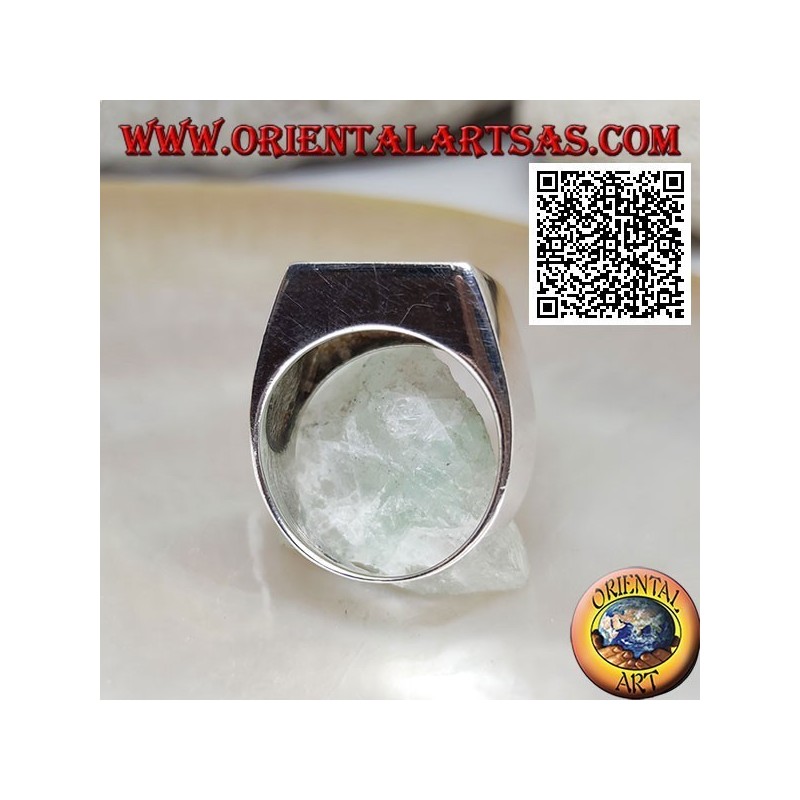 Anillo de plata con nácar cuadrado al ras con el borde en un engaste suave de 13 * 13