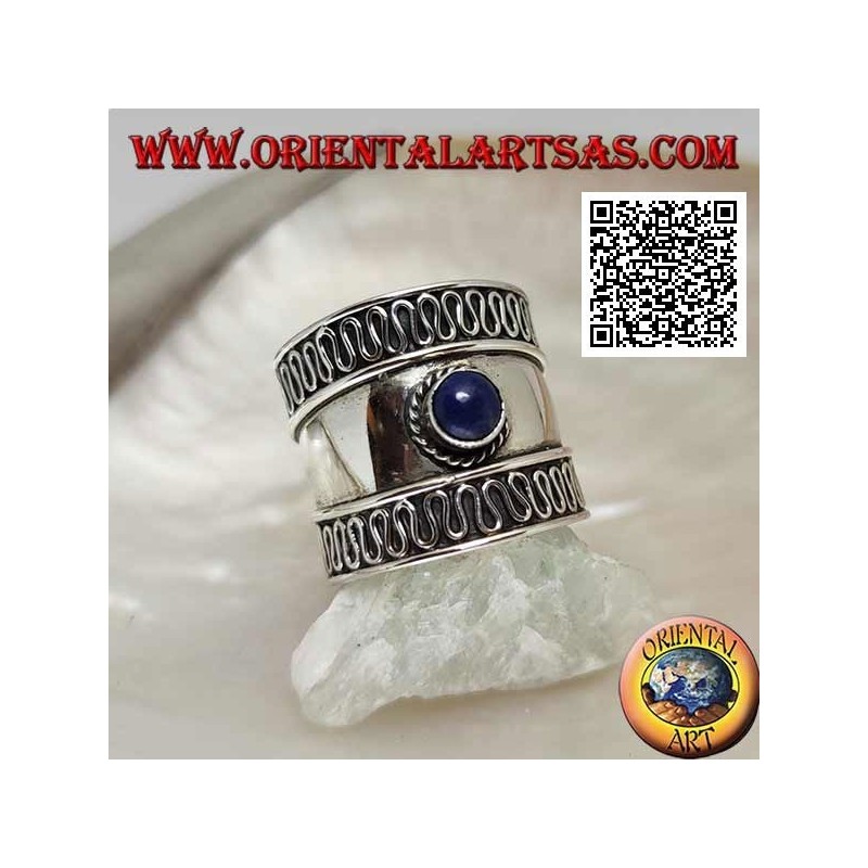 Bague large bande en argent avec lapis lazuli rond et serpentine sur les côtés, Bali