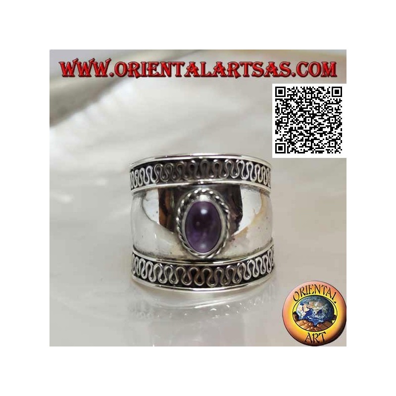 Silberband mit breitem Band und ovalem Cabochon-Amethyst und Serpentin an den Seiten, Bali