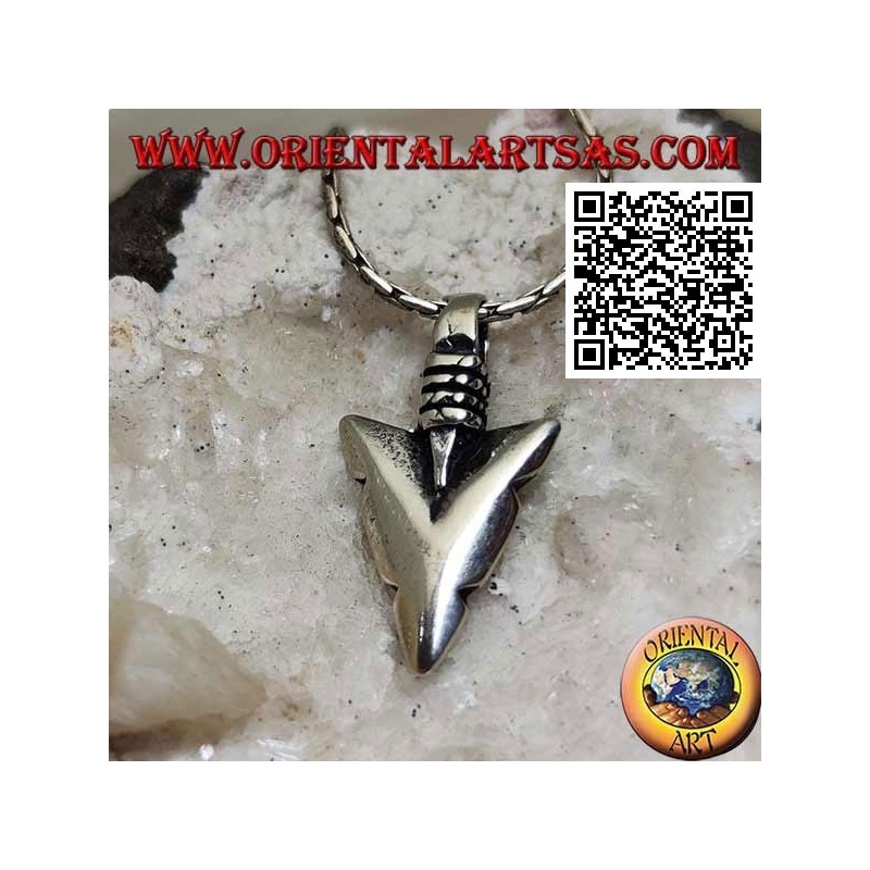 Colgante de plata: punta de flecha gruesa nativa americana