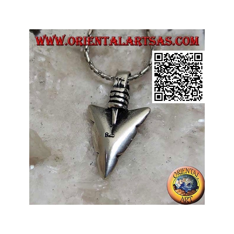 Silver pendant: Native American thick arrowhead