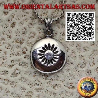 Pendentif en argent, médaille arrondie arrondie avec soleil gravé au centre