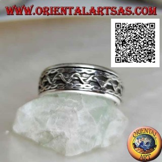 Anti-stress rotating silver ring, intertwined lines with central wave movement