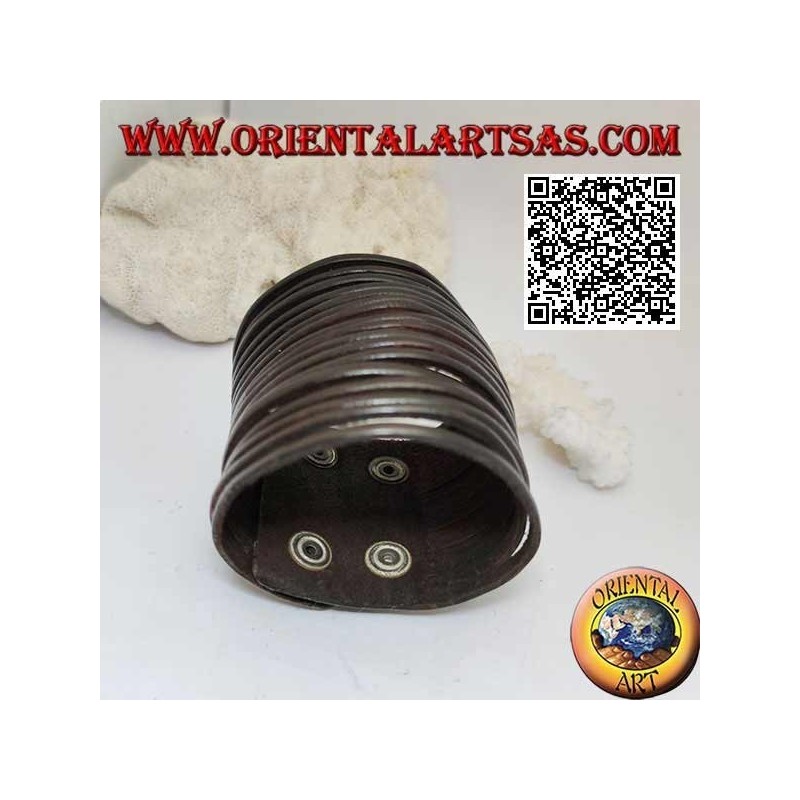 Breites Armband aus echtem Leder mit glatten Streifen mit Clipverschluss und 2 Längen (braun)