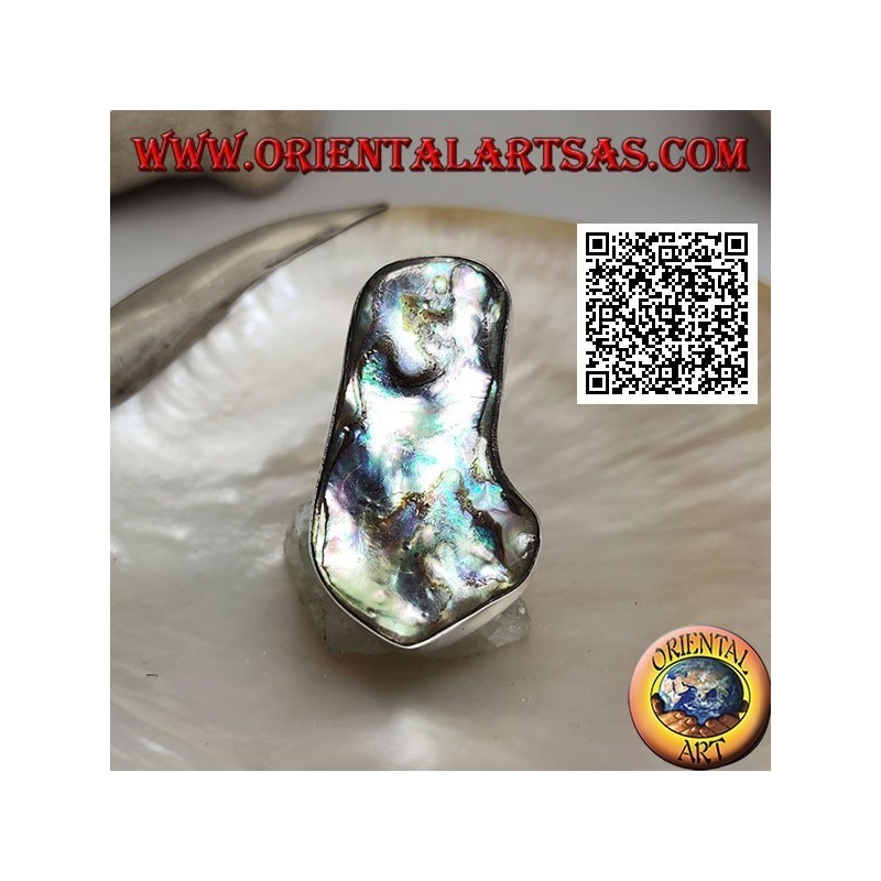 Bague en argent avec grosse coquille paua irrégulière (ormeau) sur une bande simple