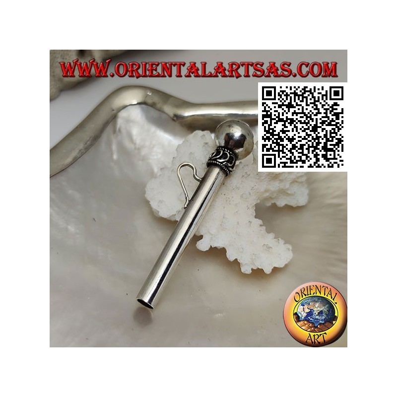 Silver pendant in the shape of a straw / pippotto with interlacing and quotation marks
