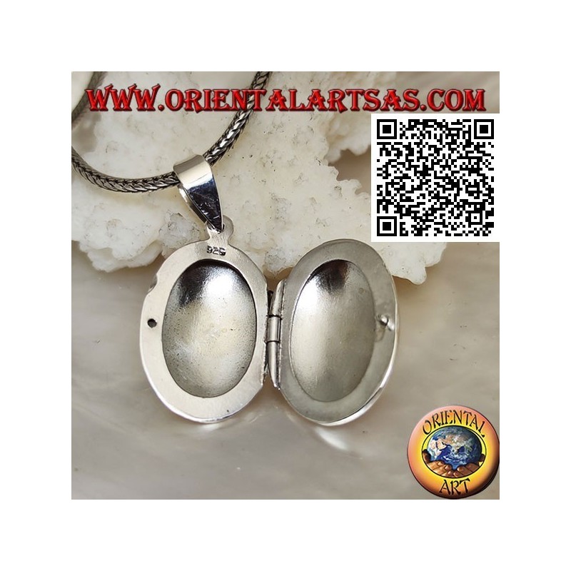 Rounded oval smooth silver photo frame pendant (22 * 16)