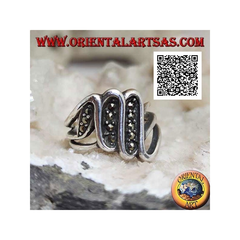 Anello in argento a tripla S a formare tre segmenti tempestati di marcassite