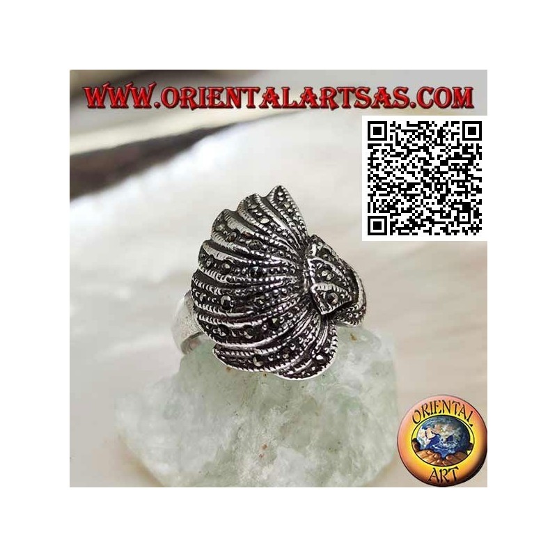 Silver ring in a convex fan studded with marcasite