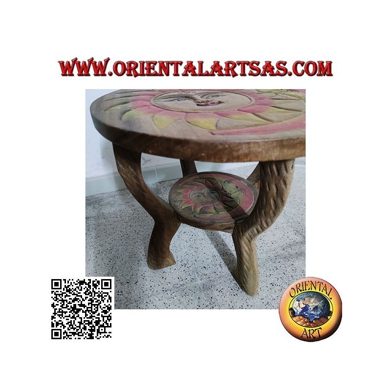 Niedriger runder Tisch aus Suarholz mit handbemalter gravierter Sonne