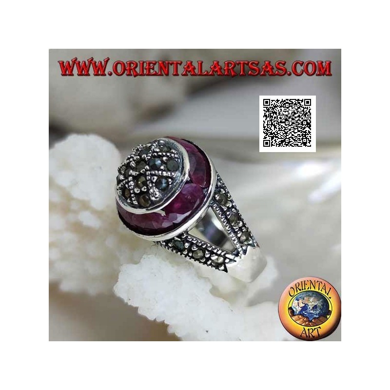 Anillo de plata con cúpula tachonada de marcasita y anillo circular de rubí ovalado natural