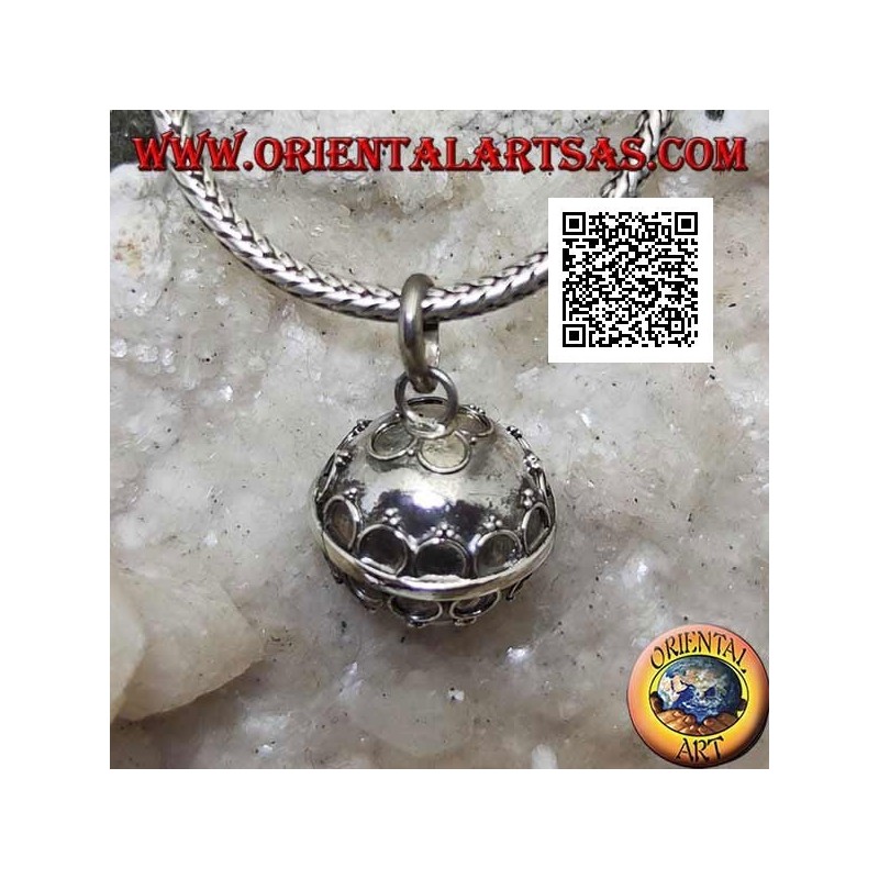 Colgante de plata "Call of the Angels" con círculos en relieve (Ø 13mm.)