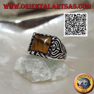 Silver ring with square tiger eye and flower engraved on the sides