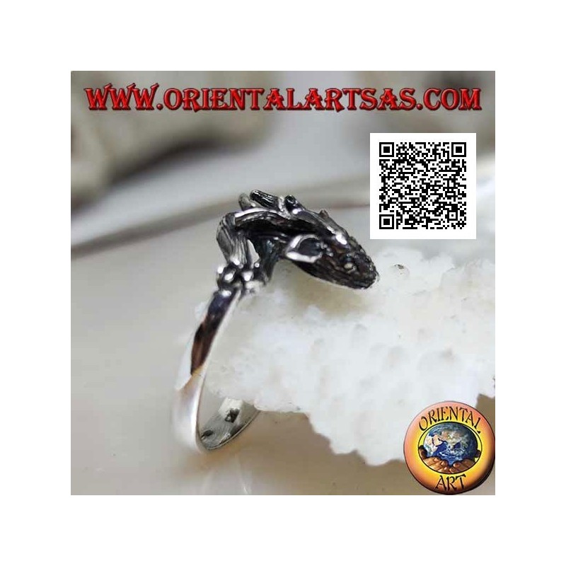 Anello in argento a forma di cervo reale tempestato di marcassite