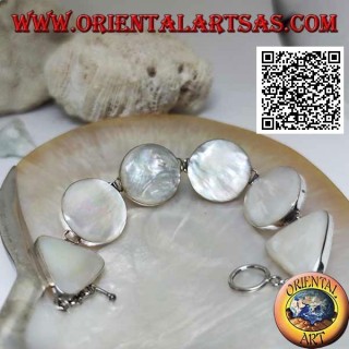 Bracciale in argento con 4 madreperle tonde e 2 triangolari sulle estremità