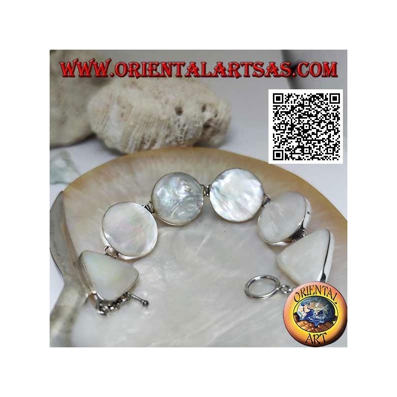 Silver bracelet with 4 round mother-of-pearl and 2 triangular on the ends