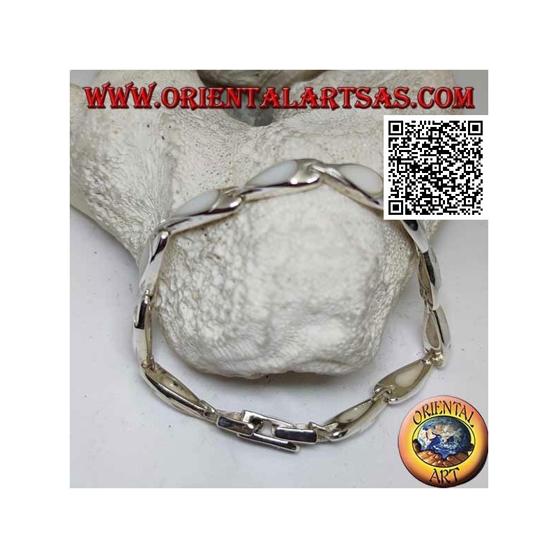 Silberarmband mit 11 birnenförmigen Perlmutt auf silbernen Tellern