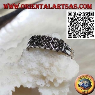 Silver ring with three marcasite crosses