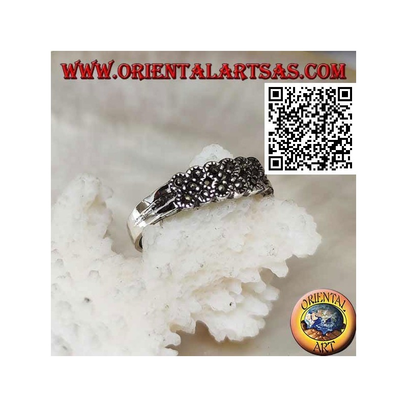 Silver ring with three marcasite crosses