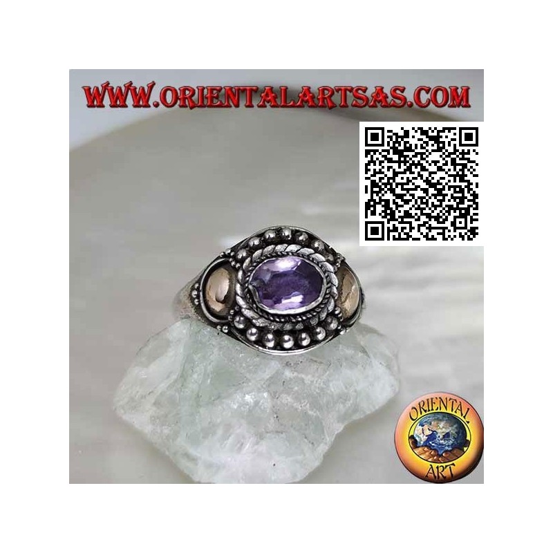 Silberring mit ovalem Amethyst, Kugeln und goldenen Scheiben