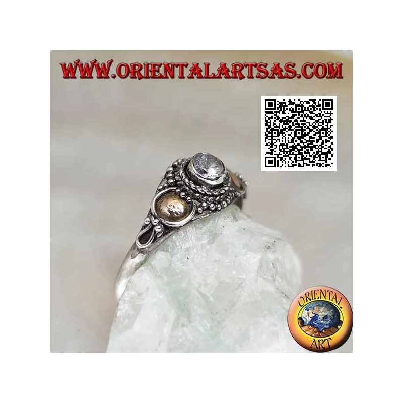 Bague ethnique en argent avec zircon rond et disques en or