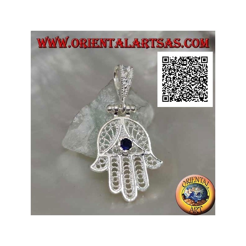 Pendentif Main de Fatima en argent à décor ethnique perforé et parure zirconium couleur saphir