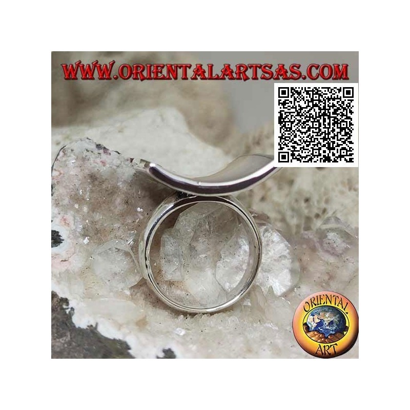 Bague carrée concave en argent avec nacre sertie au ras du bord