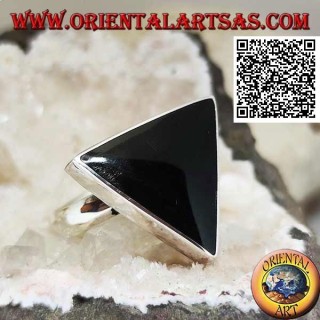 Silberring mit großem dreieckigem Onyx in glatter Kante