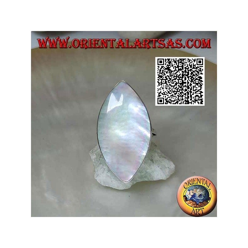 Silver ring with pointed elliptical mother-of-pearl with smooth edge
