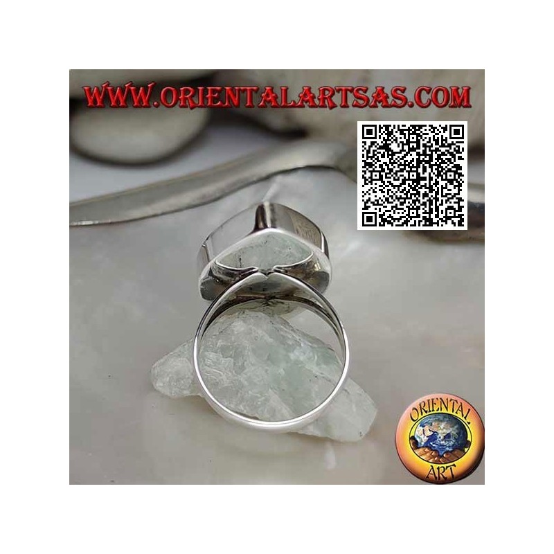 Anello in argento con madreperla ellittica appuntita a filo bordo liscio